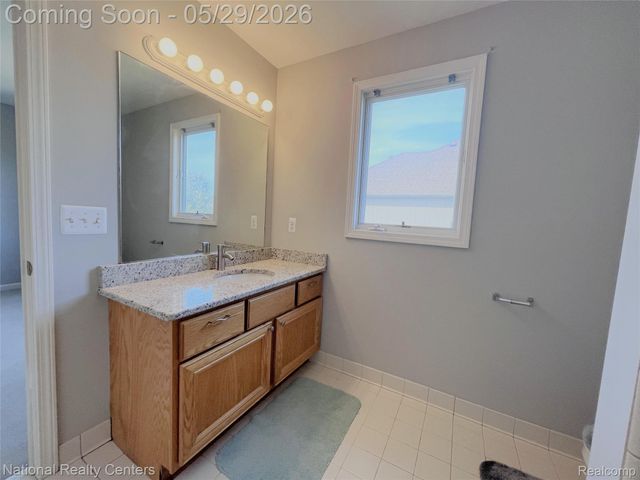 2056 Somerville, Rochester Hills, MI 48307