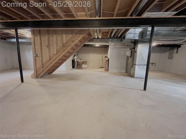 2056 Somerville, Rochester Hills, MI 48307
