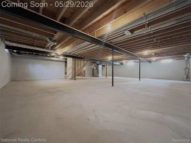 2056 Somerville, Rochester Hills, MI 48307