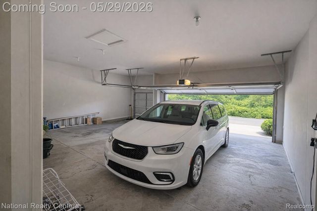 2056 Somerville, Rochester Hills, MI 48307