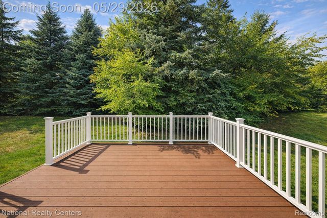 2056 Somerville, Rochester Hills, MI 48307