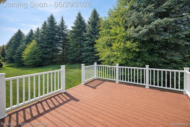 2056 Somerville, Rochester Hills, MI 48307