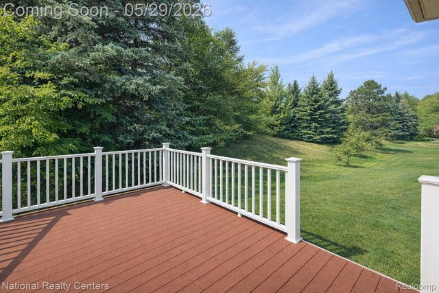 2056 Somerville, Rochester Hills, MI 48307