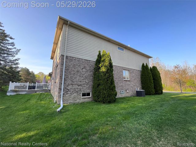 2056 Somerville, Rochester Hills, MI 48307
