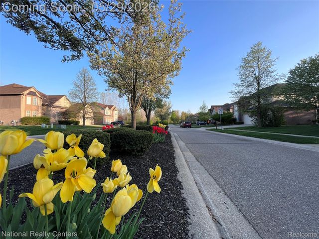 2056 Somerville, Rochester Hills, MI 48307