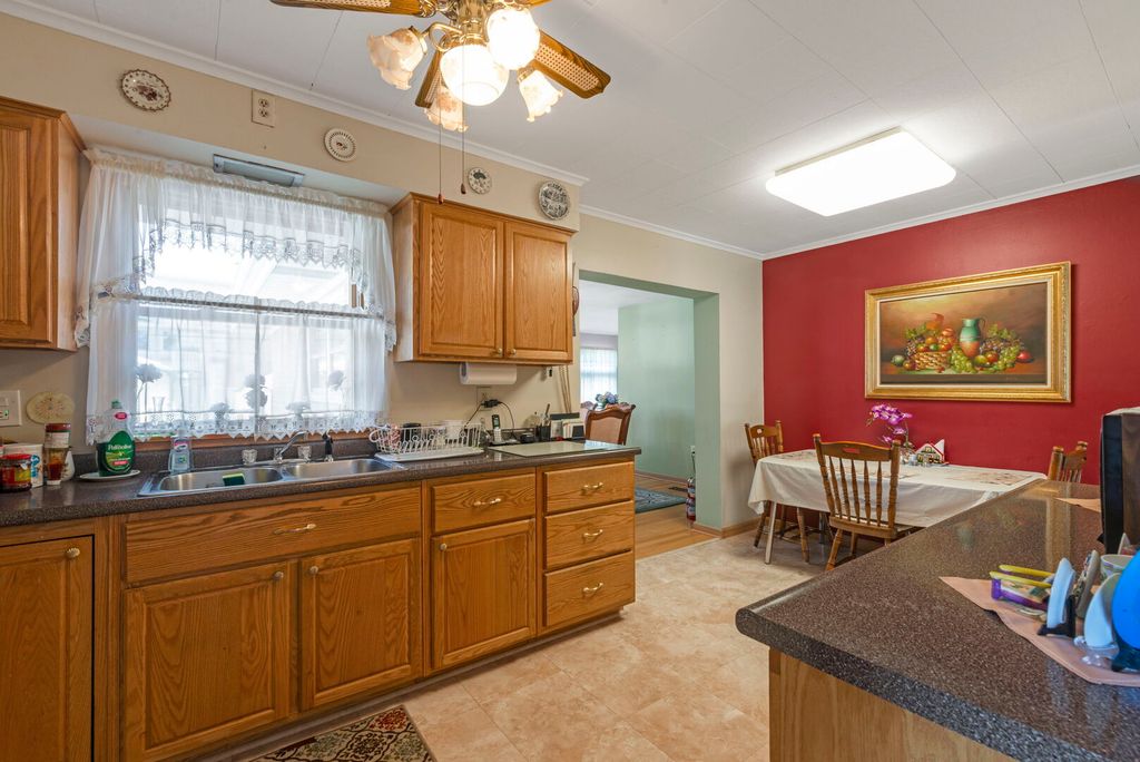 8051 W Leland Avenue, Norridge, IL 60706 — photo 4