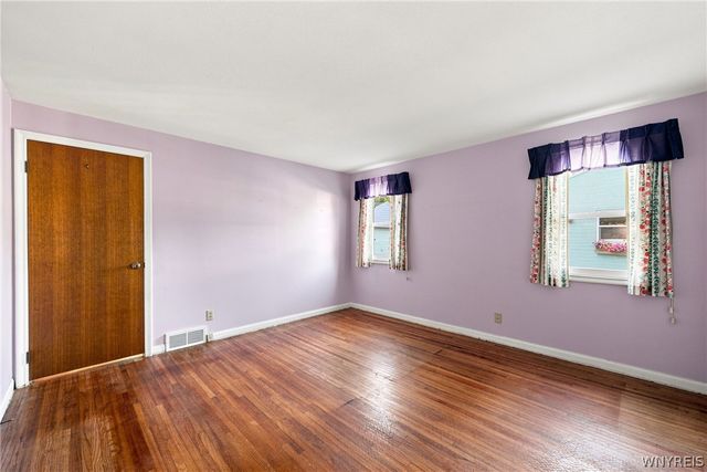 182 Bennington Road, Amherst, NY 14226