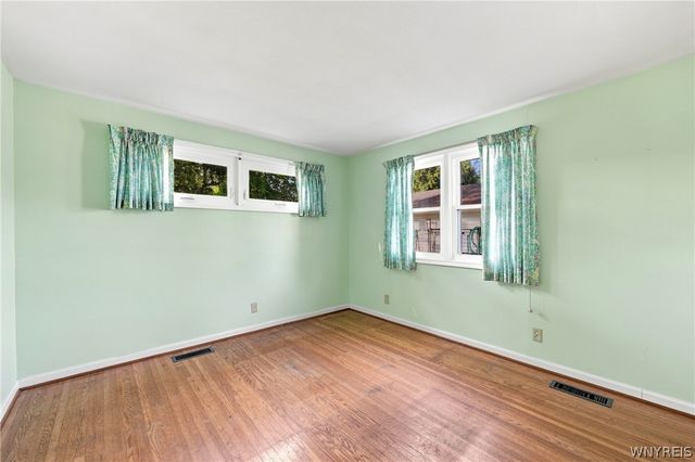 182 Bennington Road, Amherst, NY 14226