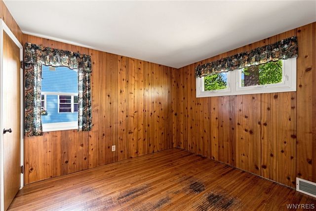 182 Bennington Road, Amherst, NY 14226