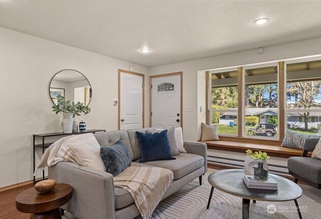 15014 54th Place W, Edmonds, WA 98026