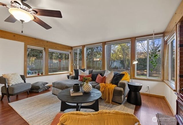 15014 54th Place W, Edmonds, WA 98026