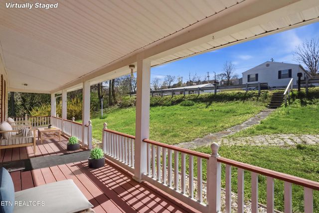 601 Kingston St, Lenoir City, TN 37771