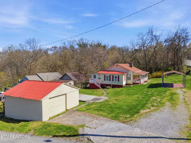 601 Kingston St, Lenoir City, TN 37771