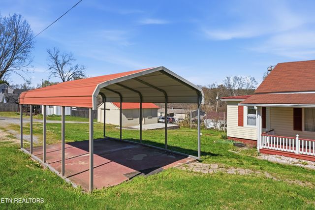 601 Kingston St, Lenoir City, TN 37771