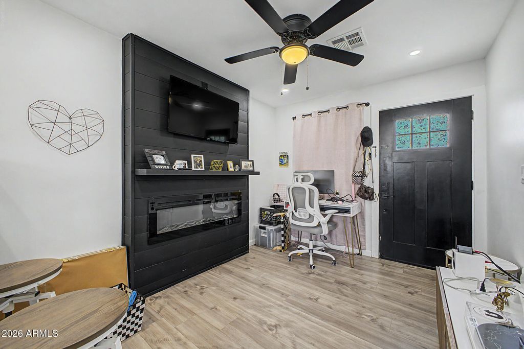 1447 E MOUNTAIN VIEW Road, Phoenix, AZ 85020 — photo 5