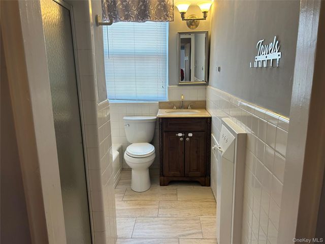 230 Central Avenue 3-I, Lawrence, NY 11559