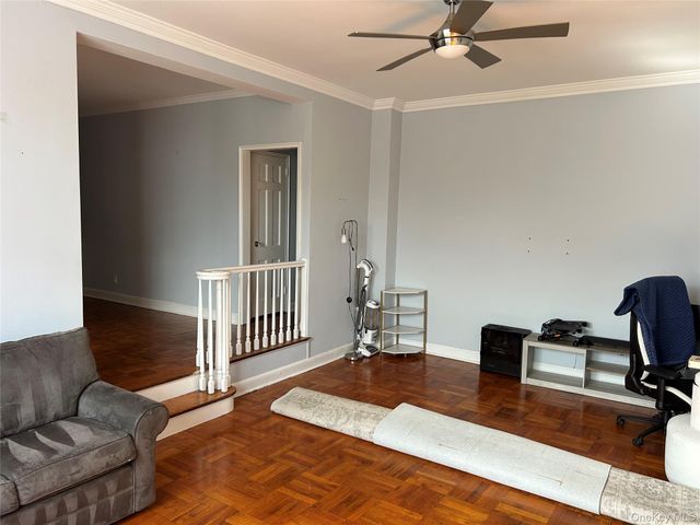 230 Central Avenue 3-I, Lawrence, NY 11559