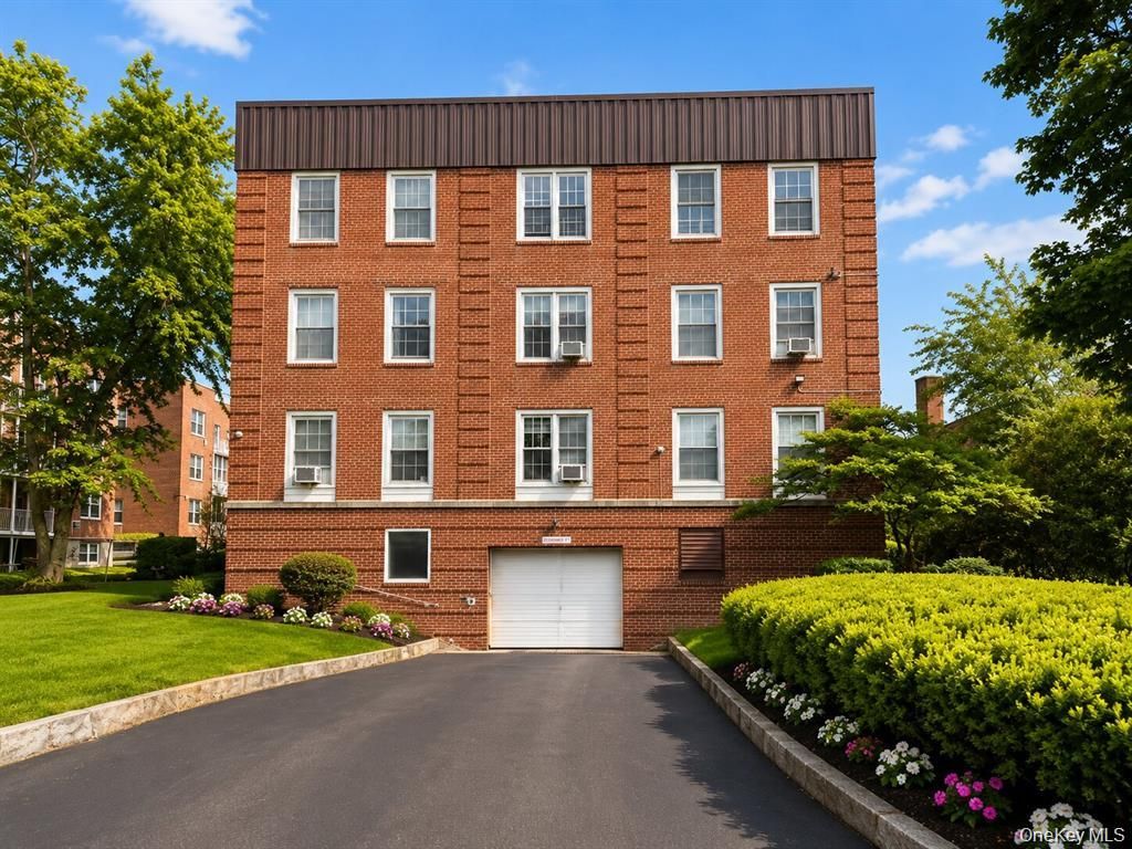 230 Central Avenue 3-I, Lawrence, NY 11559 — photo 3