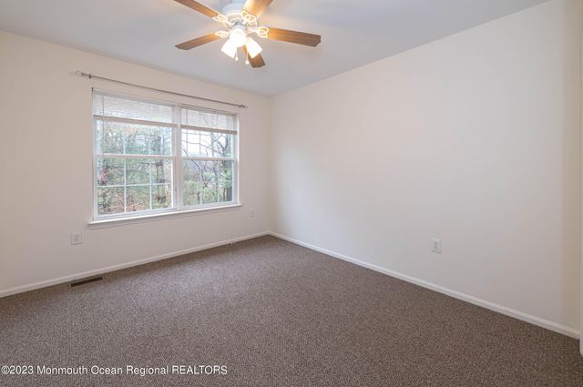 28 Picket Place, Freehold, NJ 07728
