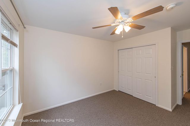 28 Picket Place, Freehold, NJ 07728