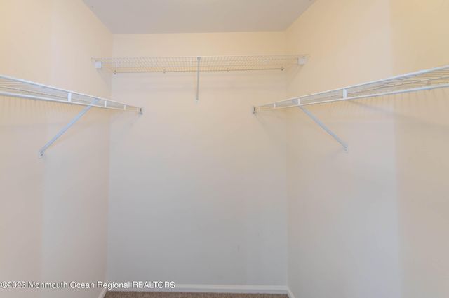 28 Picket Place, Freehold, NJ 07728