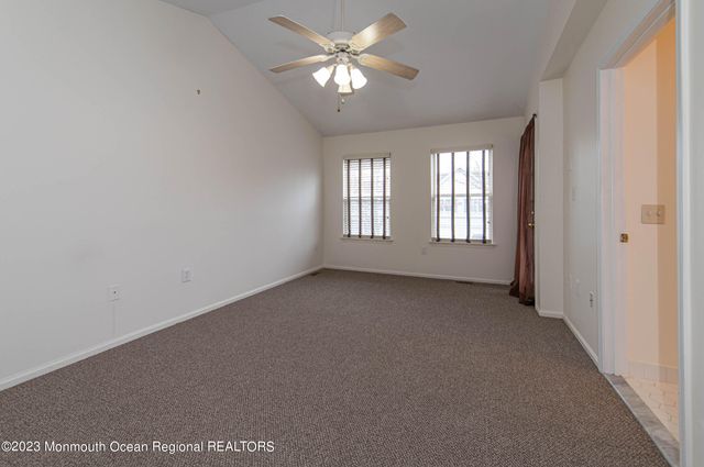 28 Picket Place, Freehold, NJ 07728