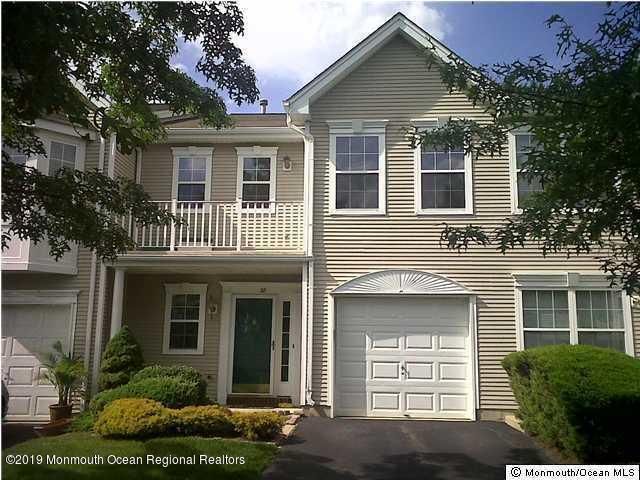 28 Picket Place, Freehold, NJ 07728