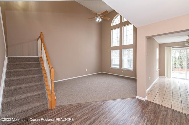28 Picket Place, Freehold, NJ 07728