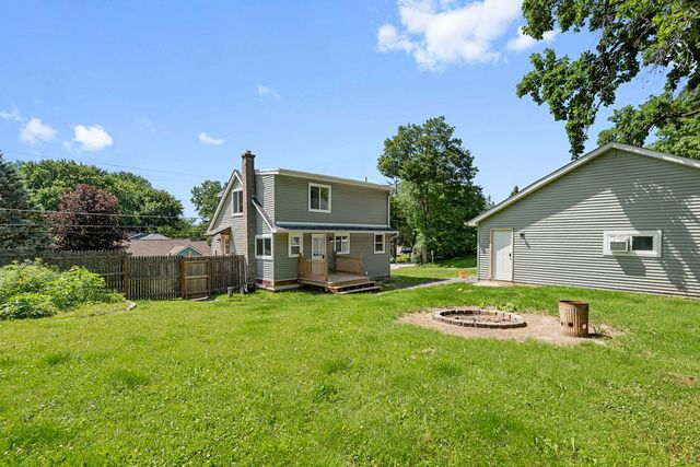 105 Morningside Drive, Lakemoor, IL 60051