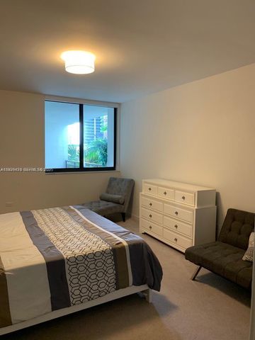 999 SW 1st Ave 1216, Miami, FL 33130