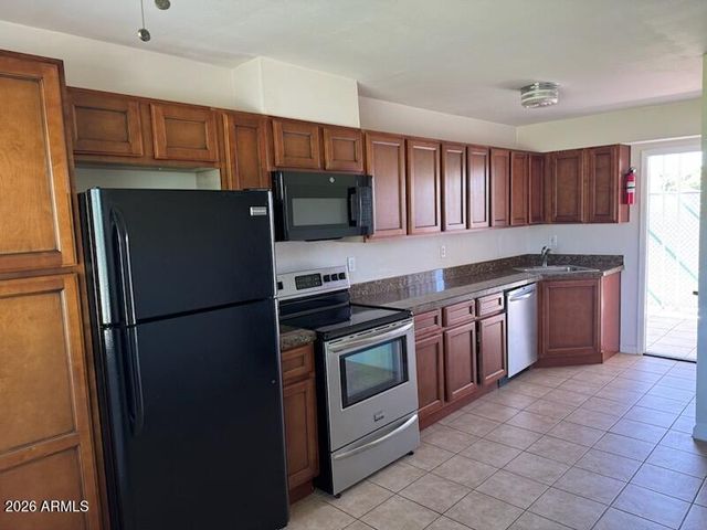 2338 N 52ND Street Apt A, Phoenix, AZ 85008