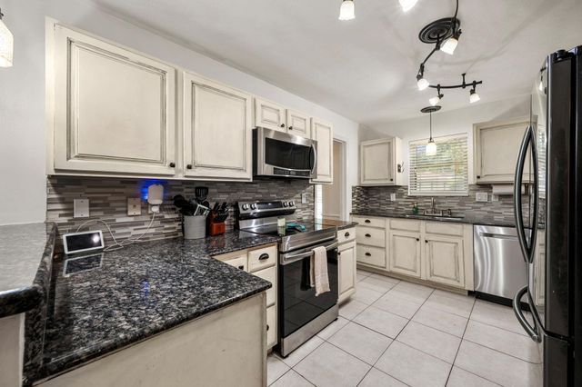 2415 Whispering Springs Drive, Spring, TX 77373