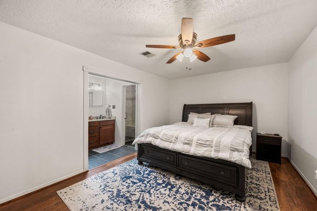 2415 Whispering Springs Drive, Spring, TX 77373