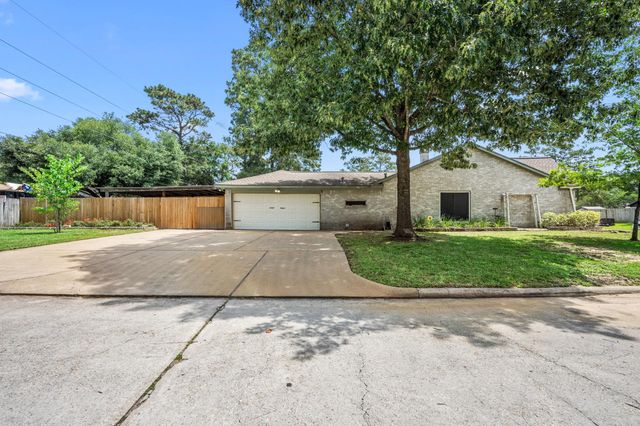 2415 Whispering Springs Drive, Spring, TX 77373