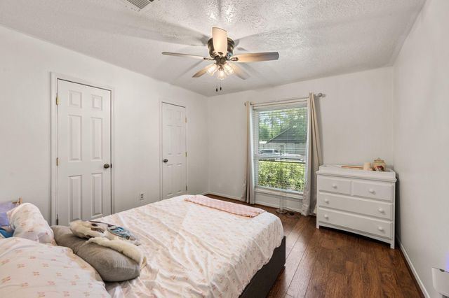 2415 Whispering Springs Drive, Spring, TX 77373