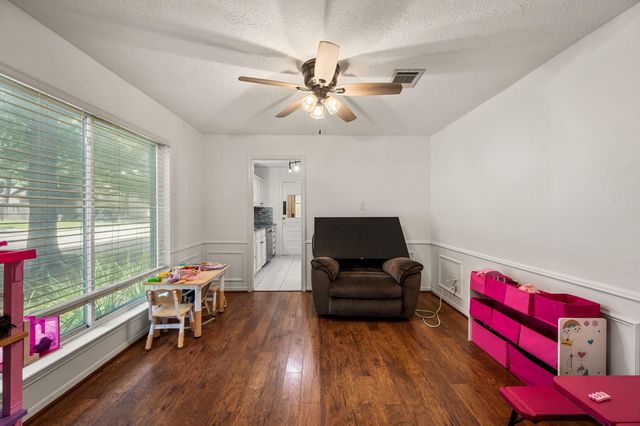 2415 Whispering Springs Drive, Spring, TX 77373