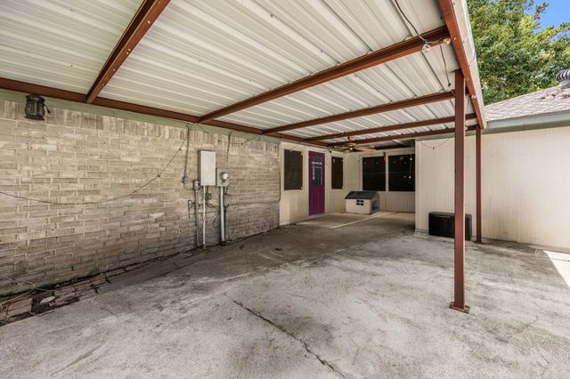 2415 Whispering Springs Drive, Spring, TX 77373