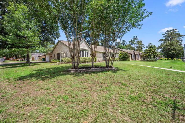 2415 Whispering Springs Drive, Spring, TX 77373