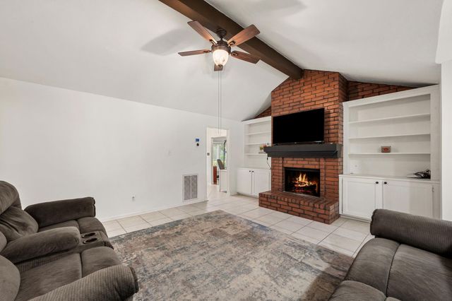 2415 Whispering Springs Drive, Spring, TX 77373