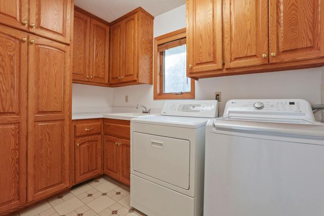 518 Rolls Road, New Brighton, MN 55112