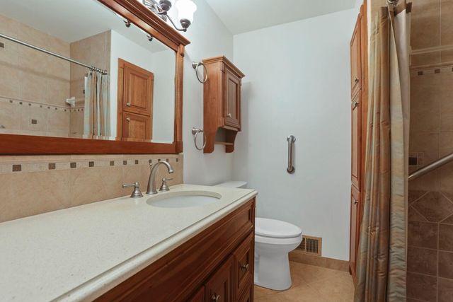 518 Rolls Road, New Brighton, MN 55112