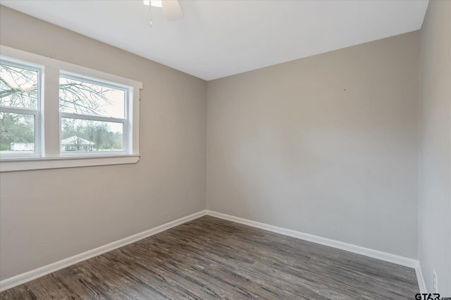 501 S Railroad St, Troup, TX 75789