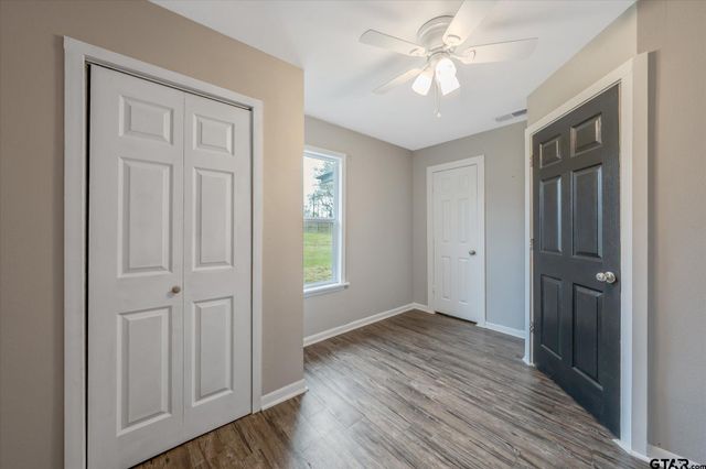 501 S Railroad St, Troup, TX 75789