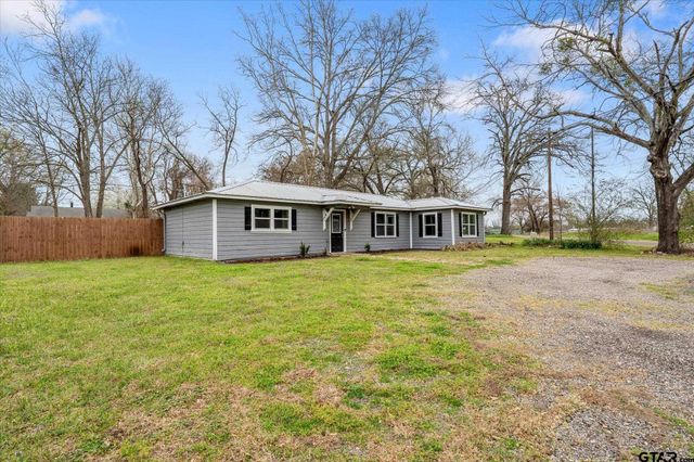 501 S Railroad St, Troup, TX 75789