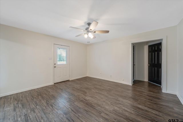 501 S Railroad St, Troup, TX 75789