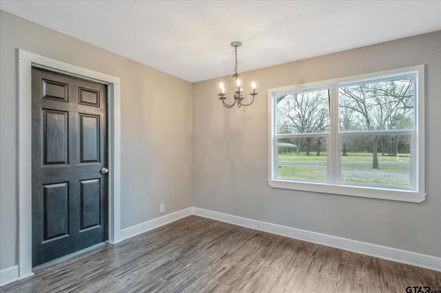 501 S Railroad St, Troup, TX 75789