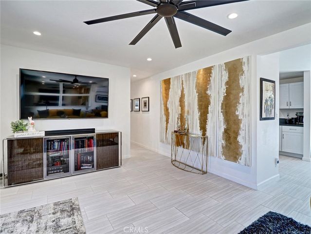 2020 Lawrence Street, Palm Springs, CA 92264