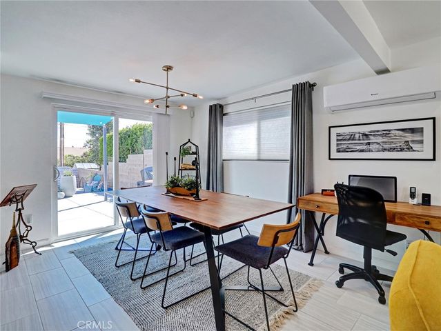 2020 Lawrence Street, Palm Springs, CA 92264