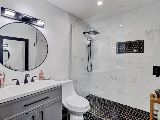 2020 Lawrence Street, Palm Springs, CA 92264