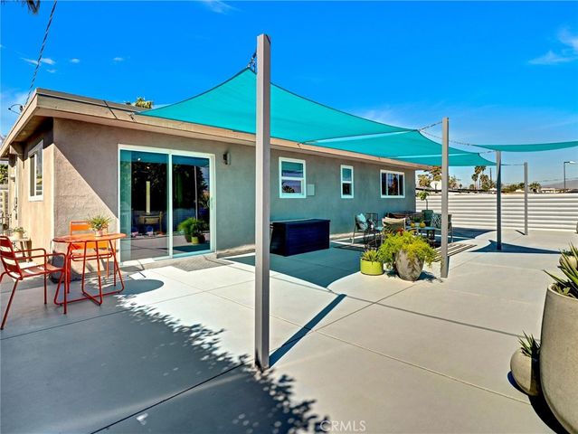 2020 Lawrence Street, Palm Springs, CA 92264
